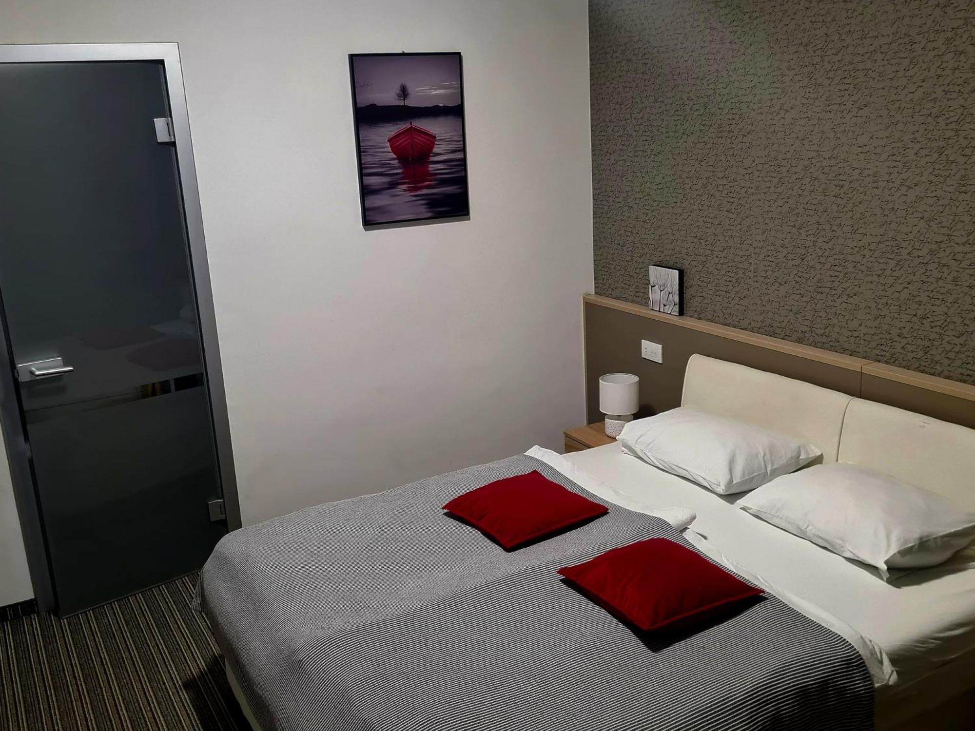 BoNiToS, SOBE-ROOMS Slavonski Brod Zimmer foto
